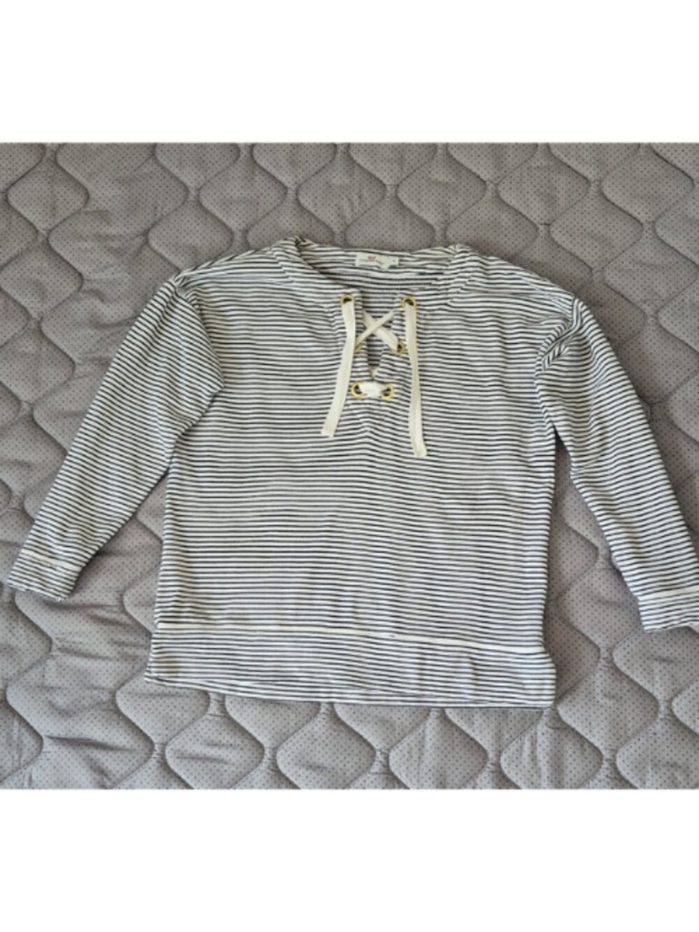 Vineyard Vines Striped Lace-Up Sweatshirt Top ⚓ Size M